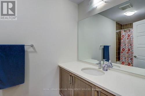 14 Ellis Avenue, Haldimand, ON - Indoor Photo Showing Bathroom