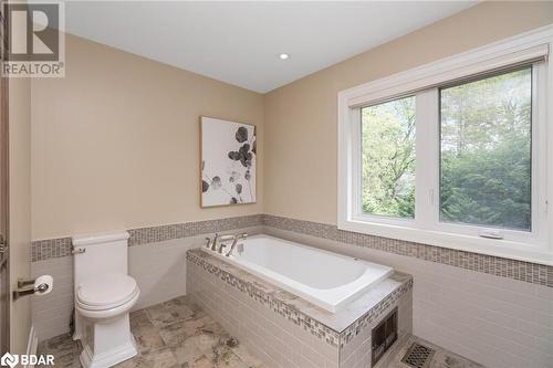 2057 Snow Crescent, Mississauga, ON - Indoor Photo Showing Bathroom