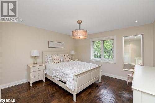 2057 Snow Crescent, Mississauga, ON - Indoor Photo Showing Bedroom