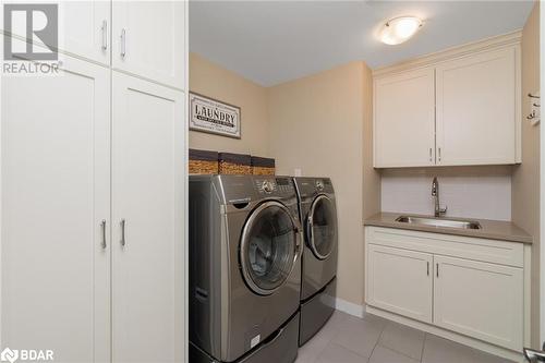 2057 Snow Crescent, Mississauga, ON - Indoor Photo Showing Laundry Room