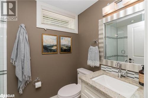 2057 Snow Crescent, Mississauga, ON - Indoor Photo Showing Bathroom