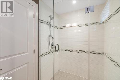 2057 Snow Crescent, Mississauga, ON - Indoor Photo Showing Bathroom