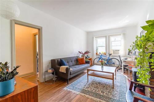 22 415 Stradbrook Avenue, Winnipeg, MB - Indoor Photo Showing Living Room