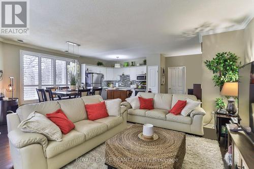 #104 - 255 Keats Way, Waterloo, ON - Indoor Photo Showing Living Room