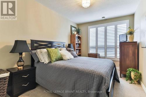 #104 - 255 Keats Way, Waterloo, ON - Indoor Photo Showing Bedroom