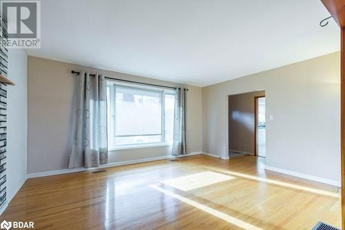 20 King George Square, Belleville, ON - Indoor Photo Showing Other Room