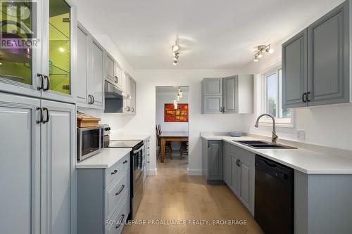 687 Carnaby Street, Kingston (South Of Taylor-Kidd Blvd), ON - Indoor Photo Showing Kitchen