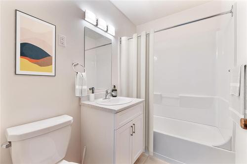 5 Forrest Avenue, Dauphin, MB - Indoor Photo Showing Bathroom