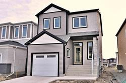 34 Saddle Creek Cove  Winnipeg, MB R3Y 2B5