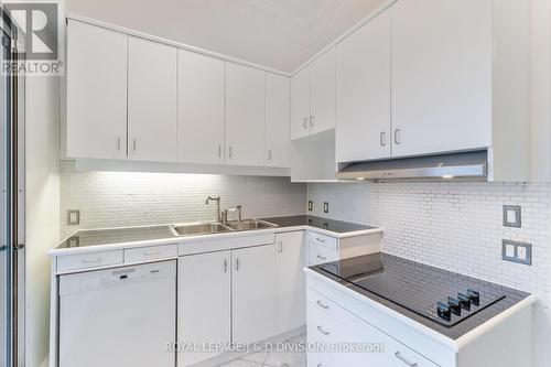 1108/09 - 914 Yonge Street, Toronto, ON - Indoor Photo Showing Kitchen With Double Sink