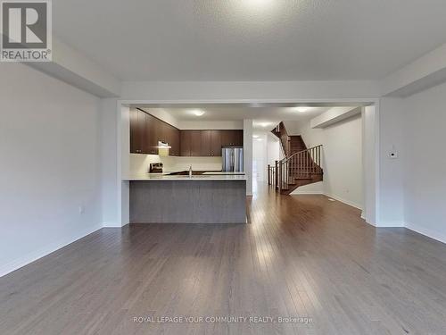 187 Landolfi Way, Bradford West Gwillimbury, ON - Indoor Photo Showing Kitchen