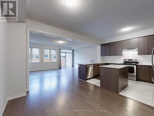 187 Landolfi Way, Bradford West Gwillimbury, ON - Indoor Photo Showing Kitchen