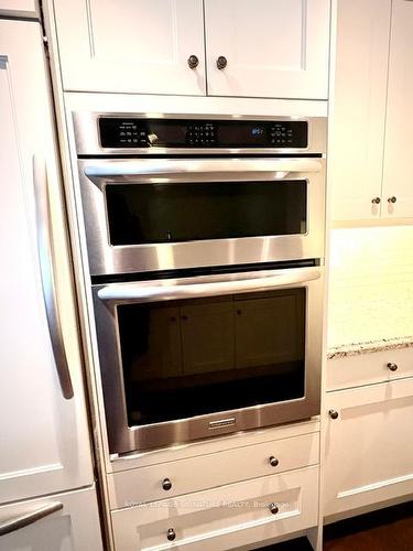 617-1888 Bayview Ave, Toronto, ON - Indoor Photo Showing Kitchen