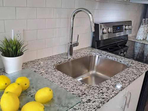 405-102 Grovewood Common, Oakville, ON - Indoor Photo Showing Kitchen With Double Sink With Upgraded Kitchen