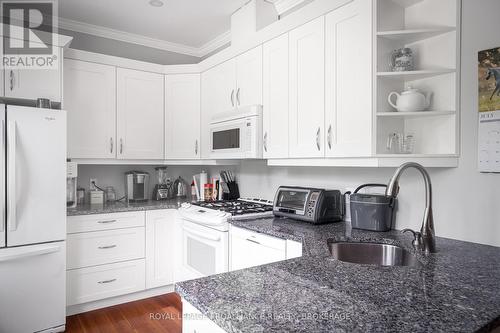 4422 Highway 15, Kingston, ON - Indoor Photo Showing Kitchen