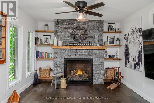 4422 Highway 15, Kingston, ON - Indoor Photo Showing Living Room With Fireplace