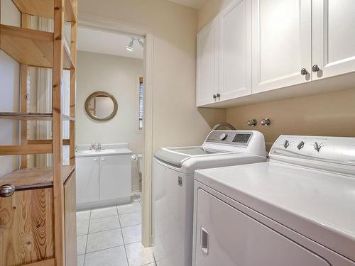 Salle de lavage - 13398 Rue Gladu, Mirabel, QC - Indoor Photo Showing Laundry Room