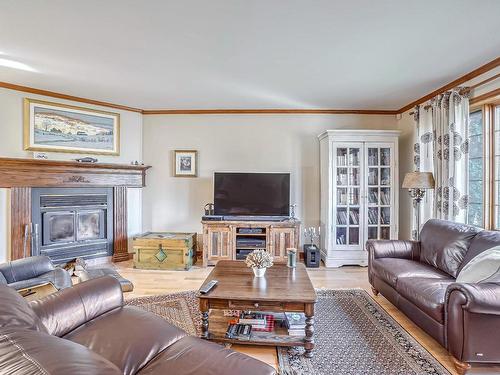 Salon - 13398 Rue Gladu, Mirabel, QC - Indoor Photo Showing Living Room With Fireplace