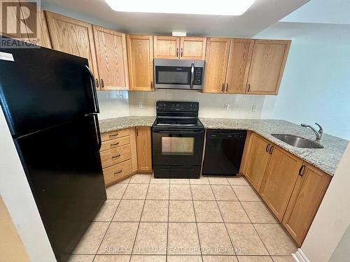 209 - 234 Rideau Street, Ottawa, ON - Indoor Photo Showing Kitchen