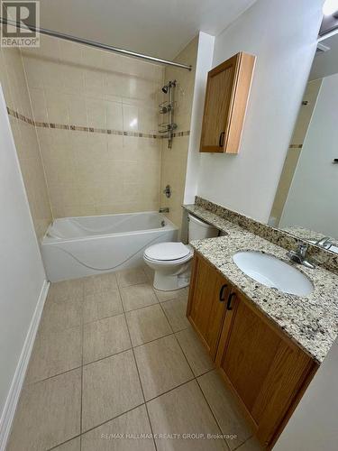 209 - 234 Rideau Street, Ottawa, ON - Indoor Photo Showing Bathroom