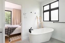 Ensuite bathroom - 