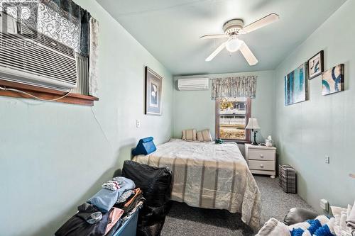 185 Yew Street, Kamloops, BC - Indoor Photo Showing Bedroom