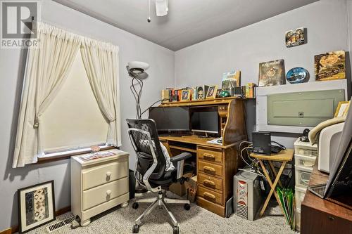 185 Yew Street, Kamloops, BC - Indoor Photo Showing Office