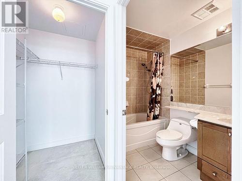 3005 - 80 Absolute Avenue, Mississauga, ON - Indoor Photo Showing Bathroom