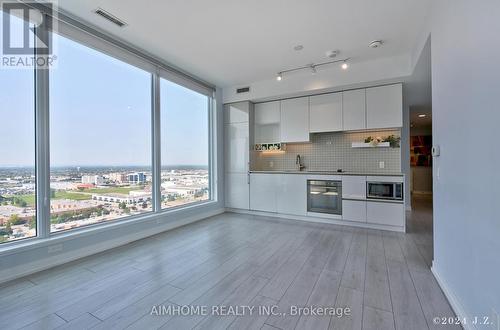 2209 - 898 Portage Parkway, Vaughan, ON - Indoor Photo Showing Kitchen