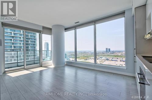 2209 - 898 Portage Parkway, Vaughan, ON - Indoor