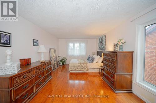 6 Campkin Street, Brampton, ON - Indoor