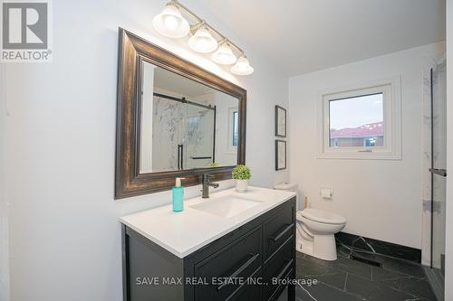 6 Campkin Street, Brampton, ON - Indoor Photo Showing Bathroom