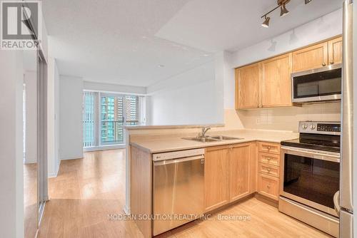 1101 - 7 Michael Power Place, Toronto, ON - Indoor Photo Showing Kitchen With Double Sink