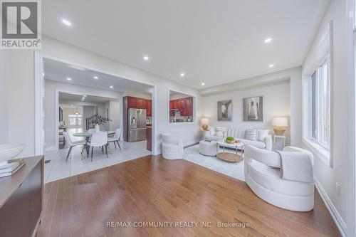 14 Mohandas Drive, Markham, ON - Indoor Photo Showing Living Room