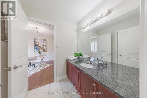 14 Mohandas Drive, Markham, ON - Indoor Photo Showing Bathroom