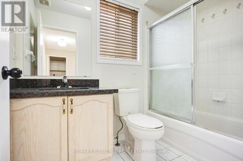 6 Nina Place, Brampton, ON - Indoor Photo Showing Bathroom