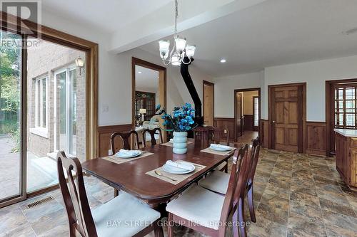 902 Shaver Road, Hamilton, ON - Indoor Photo Showing Dining Room