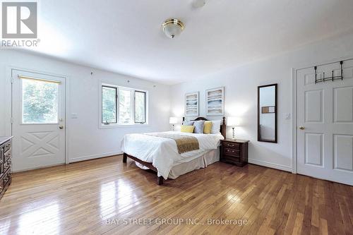 902 Shaver Road, Hamilton, ON - Indoor Photo Showing Bedroom