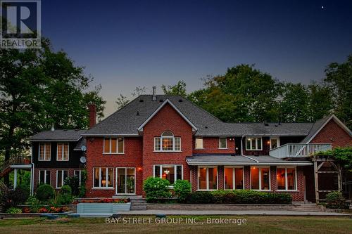 902 Shaver Road, Hamilton, ON - Outdoor With Facade