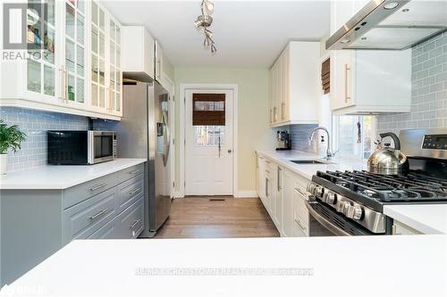 Main - 12 Creswick Court, Barrie, ON - Indoor Photo Showing Kitchen