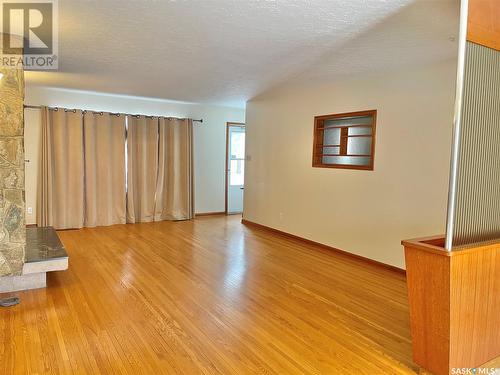 422 R Avenue N, Saskatoon, SK - Indoor Photo Showing Other Room