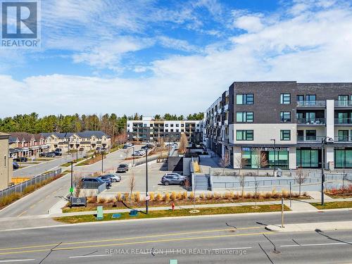 416 - 555 William Graham Drive, Aurora, ON - Outdoor With Balcony With View