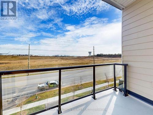 416 - 555 William Graham Drive, Aurora, ON - Outdoor With Balcony With View