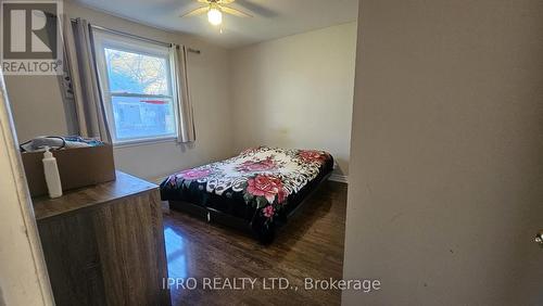 43 Corby Crescent, Brampton, ON - Indoor Photo Showing Bedroom