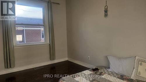 43 Corby Crescent, Brampton, ON - Indoor Photo Showing Other Room