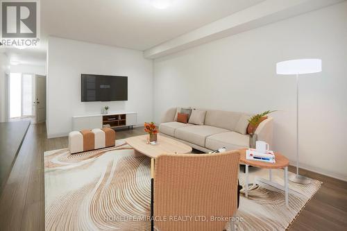 28 Bluebird Lane, Barrie, ON - Indoor Photo Showing Living Room