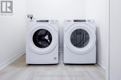 28 Bluebird Lane, Barrie, ON - Indoor Photo Showing Laundry Room