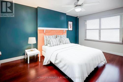 139 Livingstone Street, Barrie, ON - Indoor Photo Showing Bedroom