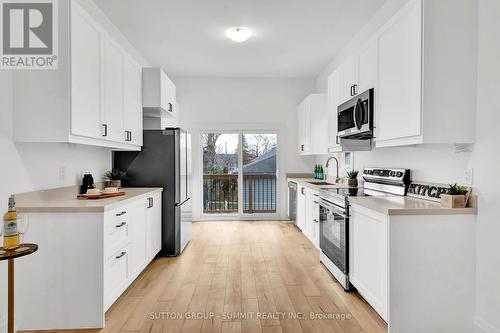 182 Commercial Street, Welland, ON - Indoor Photo Showing Kitchen