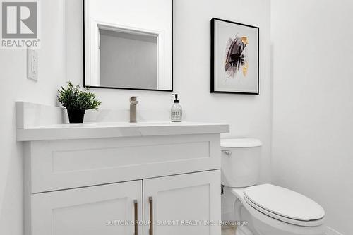 182 Commercial Street, Welland, ON - Indoor Photo Showing Bathroom